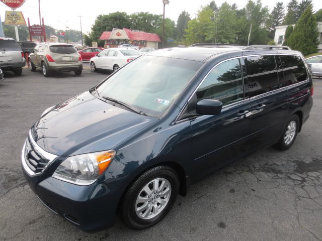 2010 Honda Odyssey 4dr Quad Cab 160.5 DRW 4WD Laramie