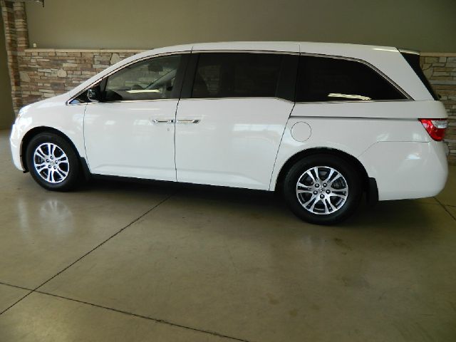 2011 Honda Odyssey LS 2WD