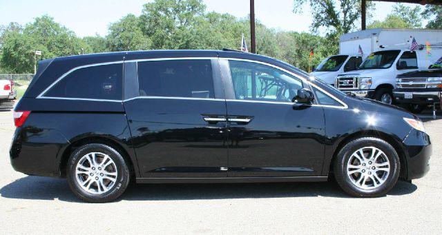 2011 Honda Odyssey LS 2WD