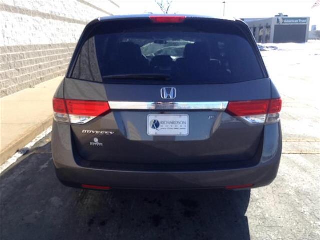 2014 Honda Odyssey T6 SR 7
