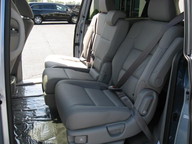 2014 Honda Odyssey LS 2WD