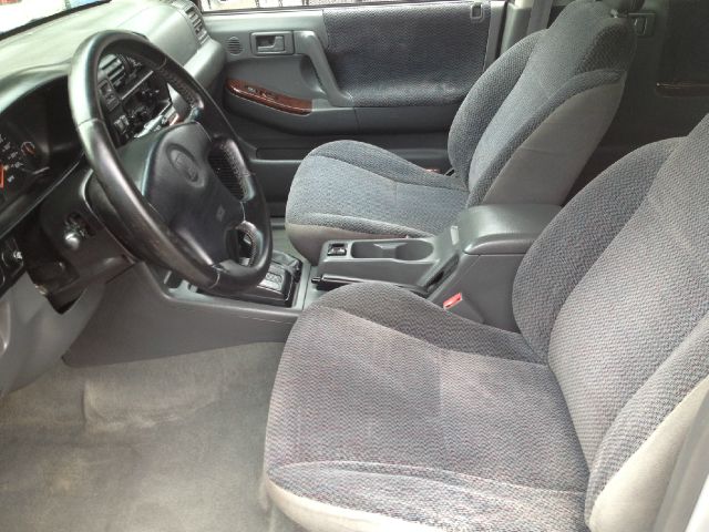 1999 Honda Passport LS Truck