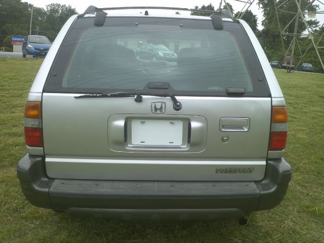 2001 Honda Passport GL Auto