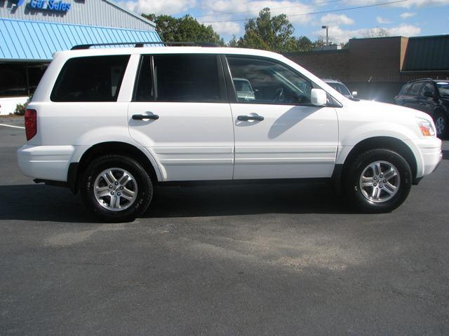 2003 Honda Pilot LS 2WD