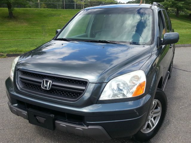 2003 Honda Pilot 2500hd LS 4X4