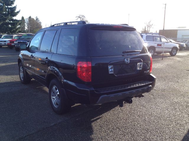 2004 Honda Pilot 2500hd LS 4X4