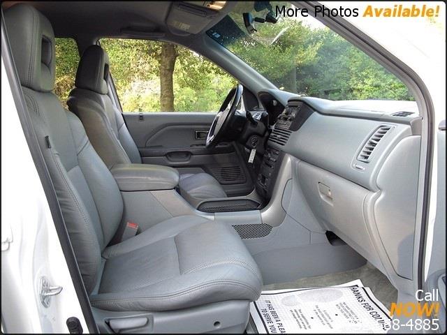 2004 Honda Pilot LS 2WD