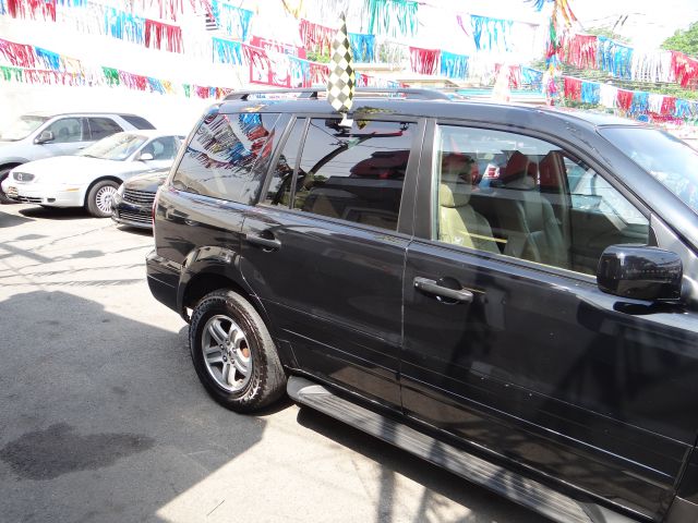 2004 Honda Pilot GS 43