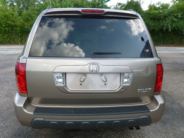 2004 Honda Pilot GS 43