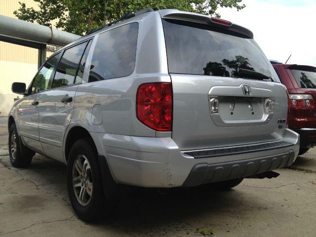 2004 Honda Pilot 2500hd LS 4X4