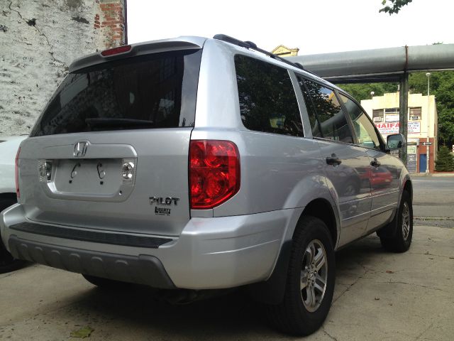 2004 Honda Pilot 2500hd LS 4X4