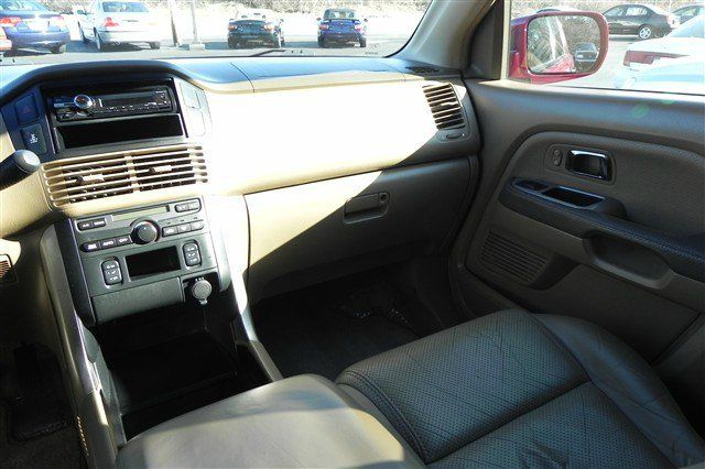 2004 Honda Pilot GS 43