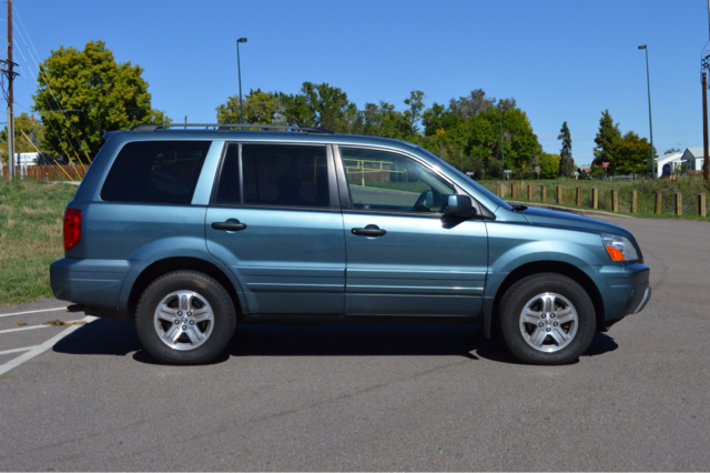 2005 Honda Pilot 2500hd LS 4X4