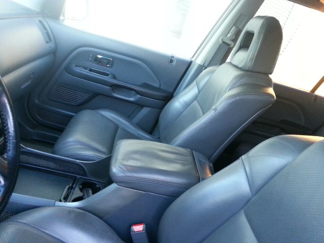 2005 Honda Pilot GS 43