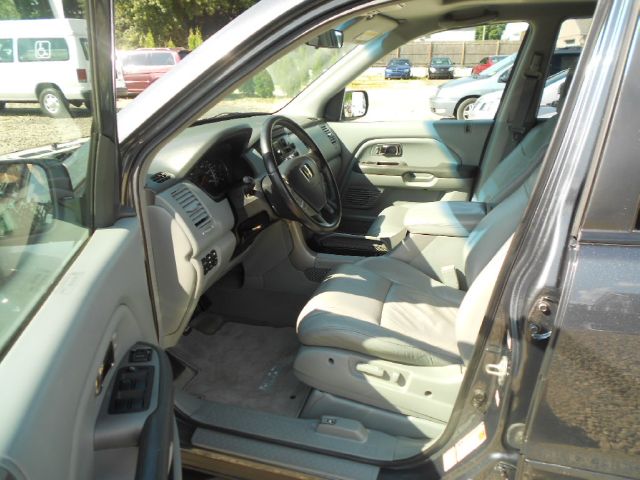 2005 Honda Pilot GS 43