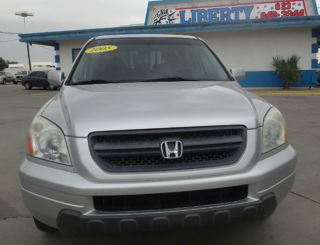 2005 Honda Pilot 2500hd LS 4X4