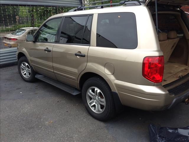 2005 Honda Pilot 2500hd LS 4X4