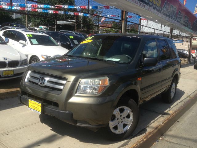 2006 Honda Pilot LS Truck