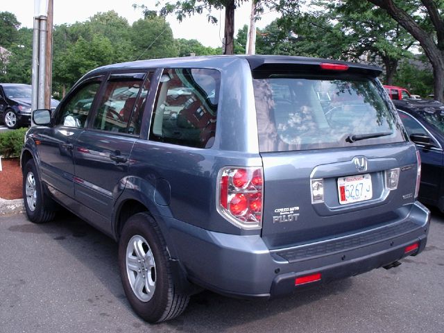 2006 Honda Pilot LS Truck