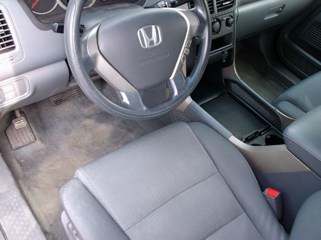 2006 Honda Pilot LS Truck