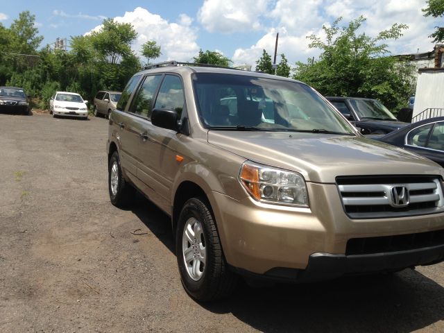 2006 Honda Pilot LS Truck