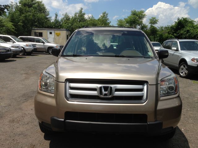 2006 Honda Pilot LS Truck