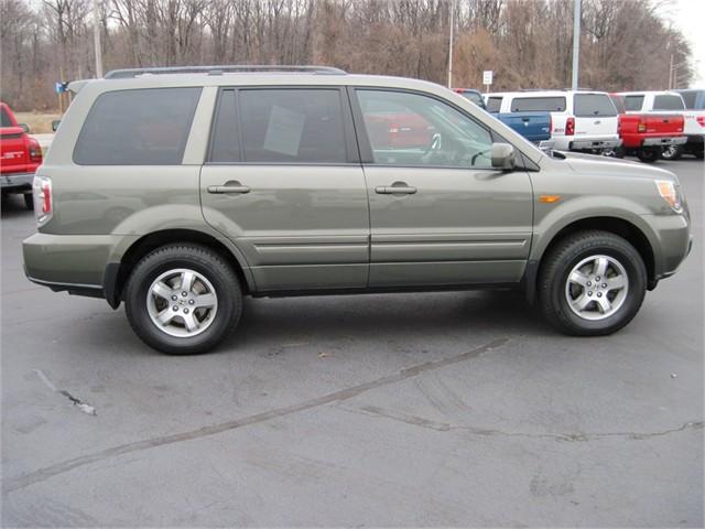 2007 Honda Pilot LS Truck
