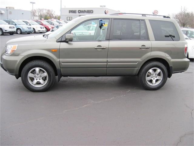 2007 Honda Pilot LS Truck