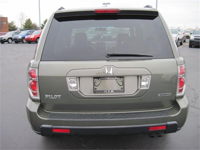 2007 Honda Pilot LS Truck