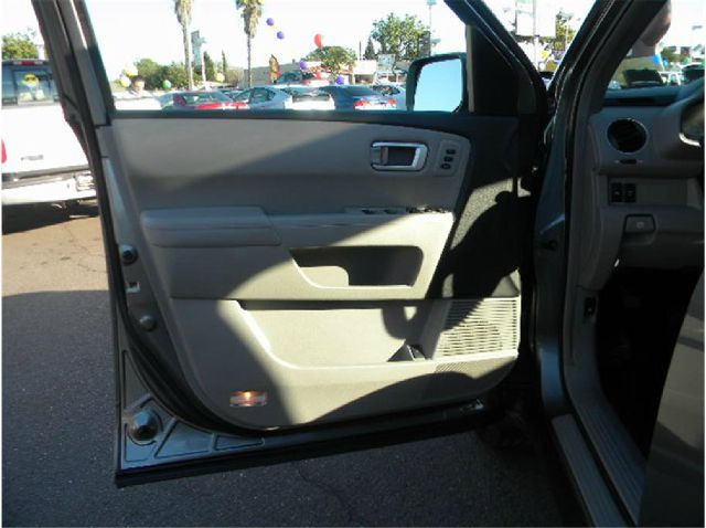 2009 Honda Pilot 2008 Nissan XE