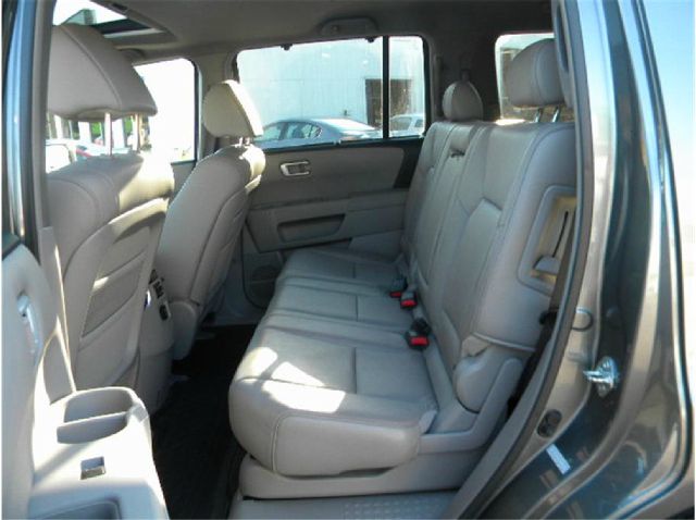 2009 Honda Pilot 2008 Nissan XE