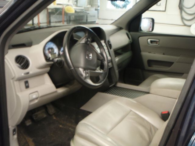 2011 Honda Pilot EXT CAB 157.5 WORK Truck