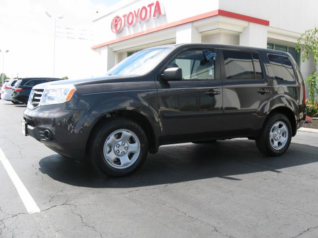 2013 Honda Pilot LS Truck