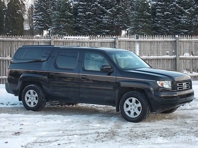 2006 Honda Ridgeline SE WITH TV Package