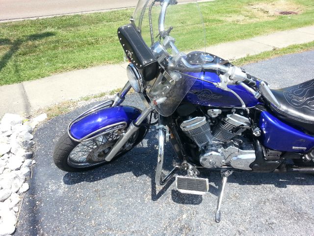 2005 Honda Shadow EX-L AWD (marshalltown)