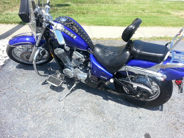 2005 Honda Shadow EX-L AWD (marshalltown)