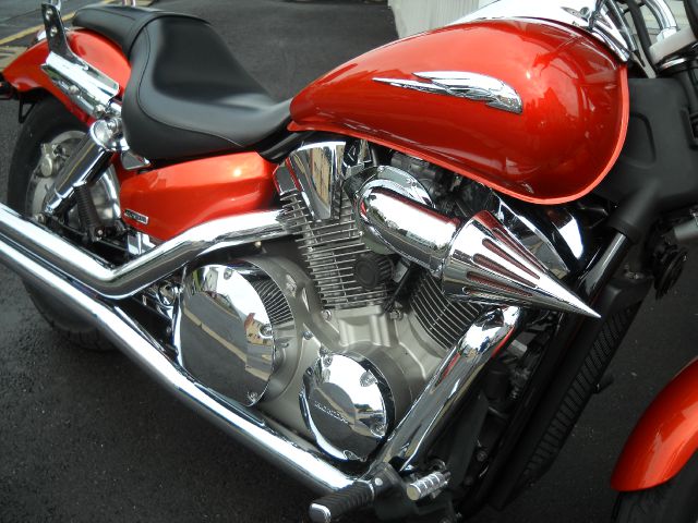 2006 Honda VTX 1300 E350 4dr Wgn Sport 3.5L 4matic AWD Wagon