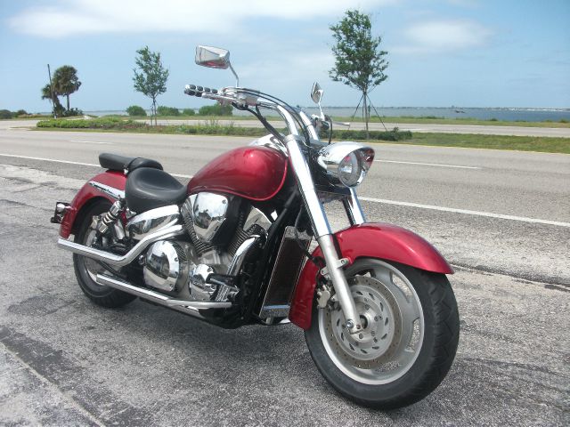 2005 Honda VTX 1300 R 1LT 4WD