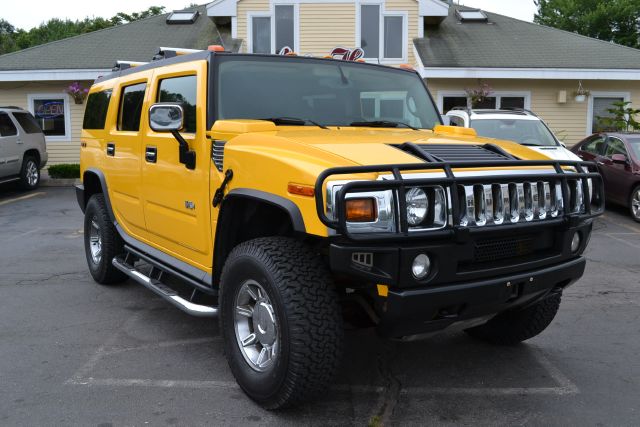 2003 Hummer H2 Scion XB