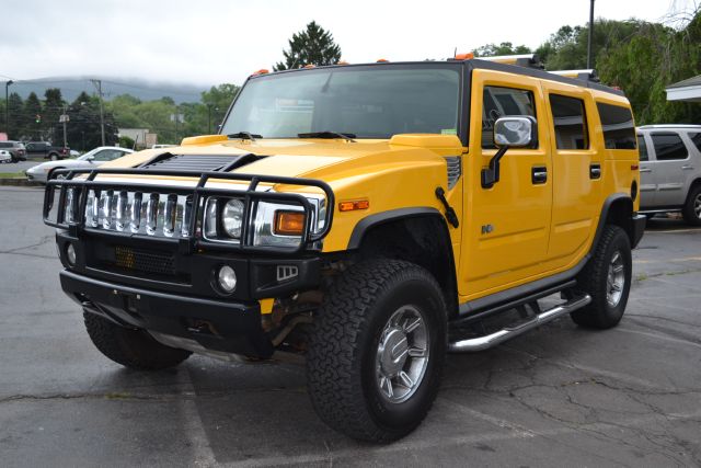 2003 Hummer H2 Scion XB
