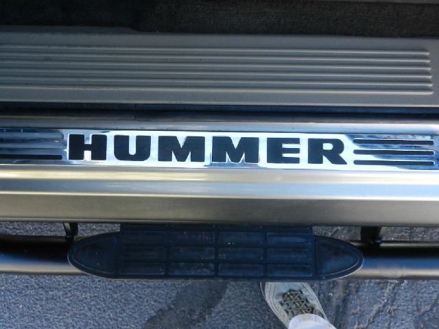 2003 Hummer H2 Scion XB