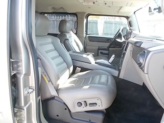 2003 Hummer H2 Scion XB