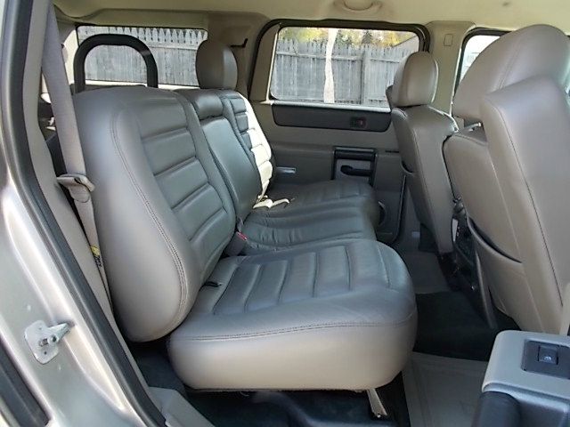 2003 Hummer H2 Scion XB