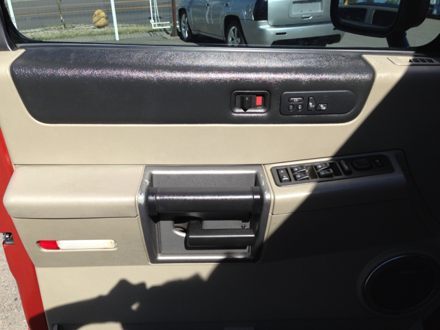 2003 Hummer H2 Scion XB