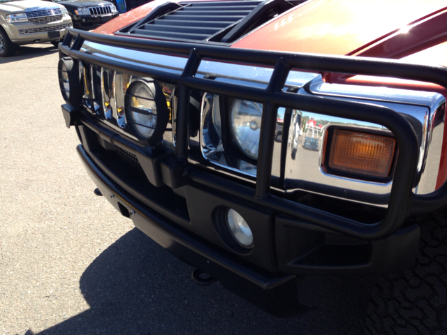 2003 Hummer H2 Scion XB