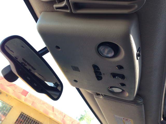 2003 Hummer H2 Scion XB