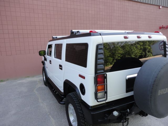2003 Hummer H2 2007 Nissan Enthusiast