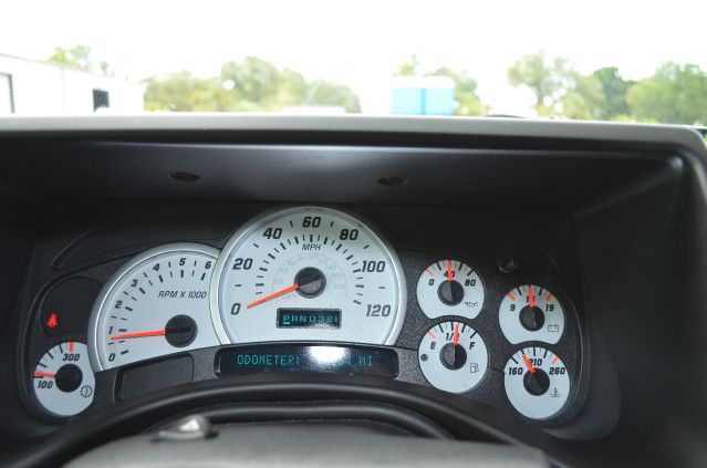 2003 Hummer H2 Scion XB