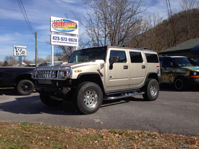 2003 Hummer H2 Scion XB