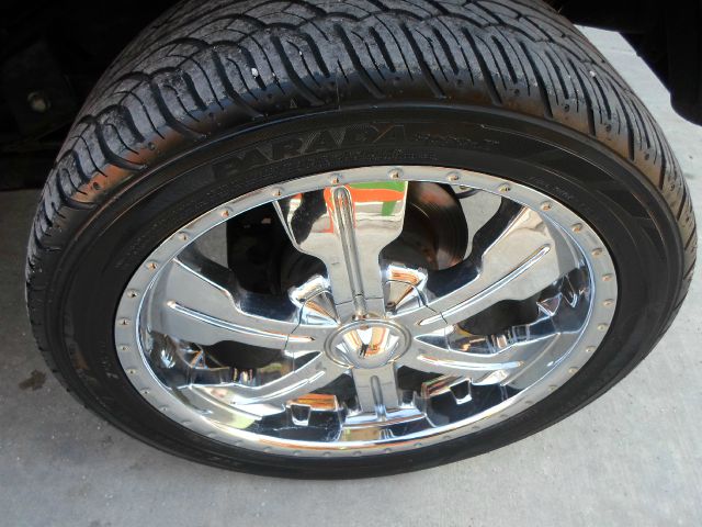 2003 Hummer H2 Scion XB